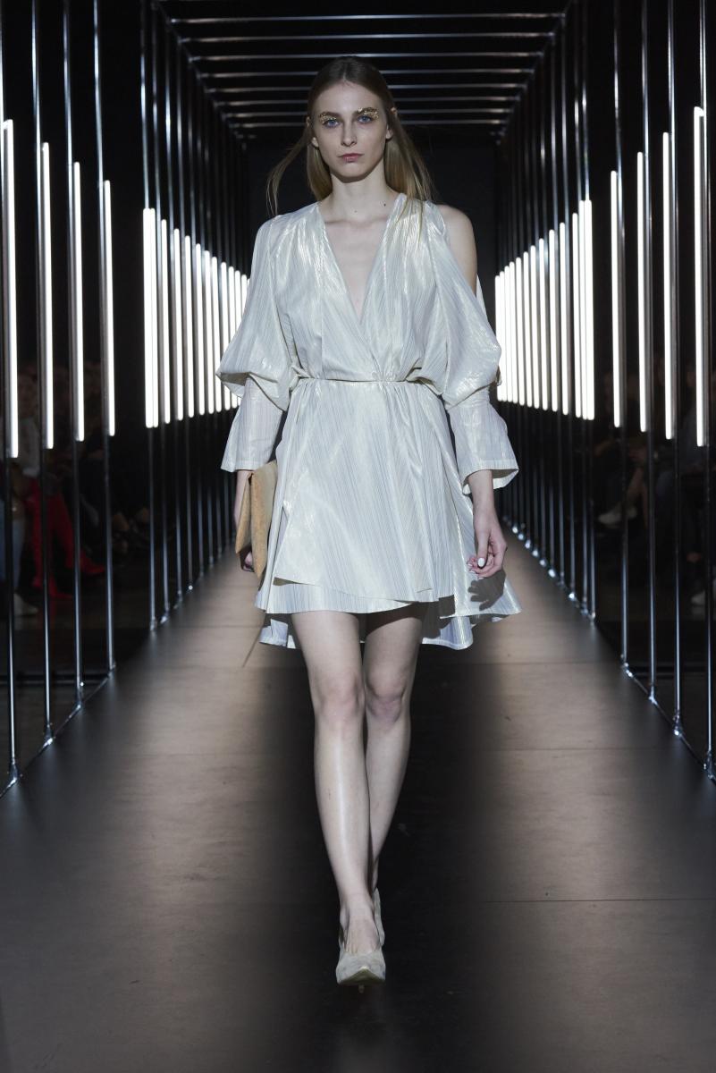 Andrea Pojezdálová Eremita Andrea Pojezdálová Fashion live 2017